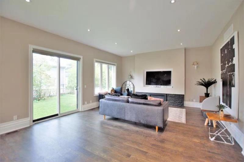 Modernized Five Bedroom Villa Richmond Hill Exteriör bild